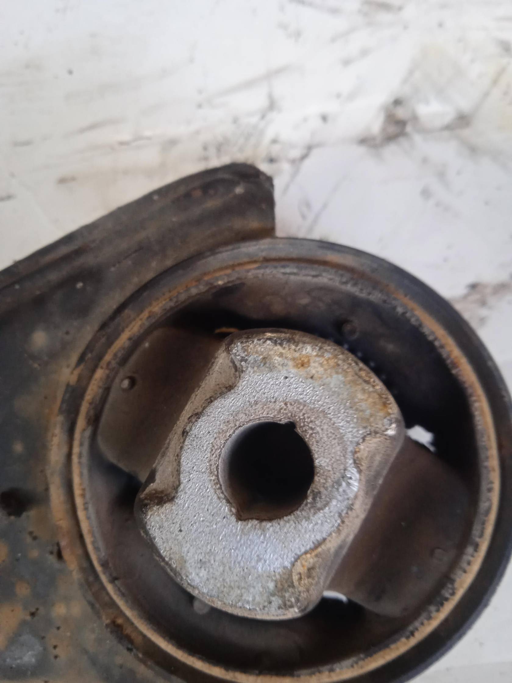 Braccio oscillante sosp. ant. sx.